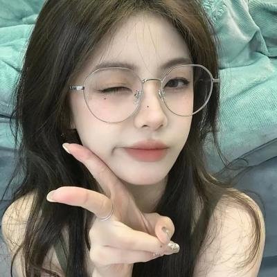 怪物少女妮莫娜